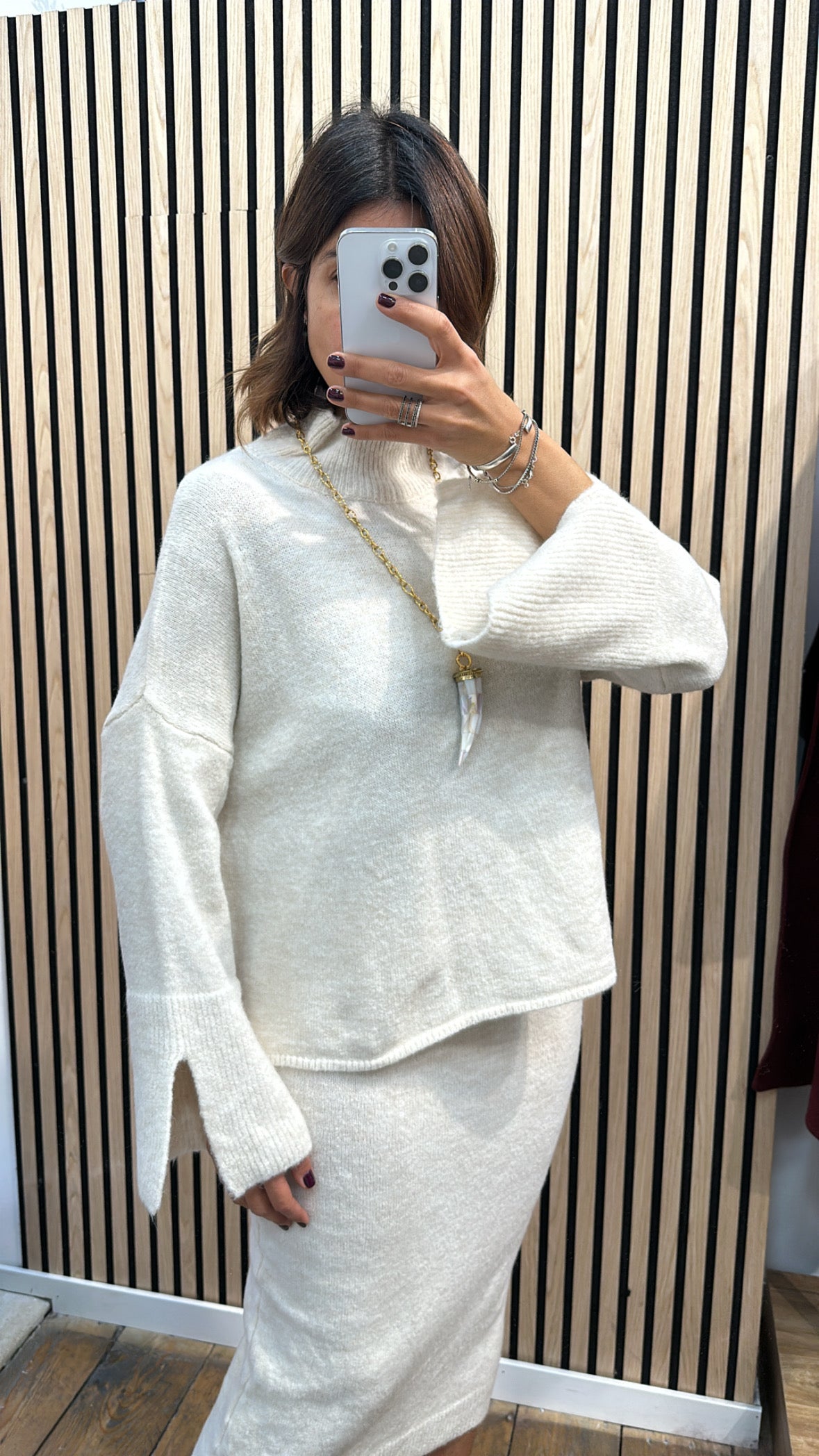 Maglia mezzo collo con spacco sulla manica
